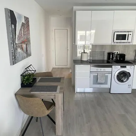 Apartment View House *